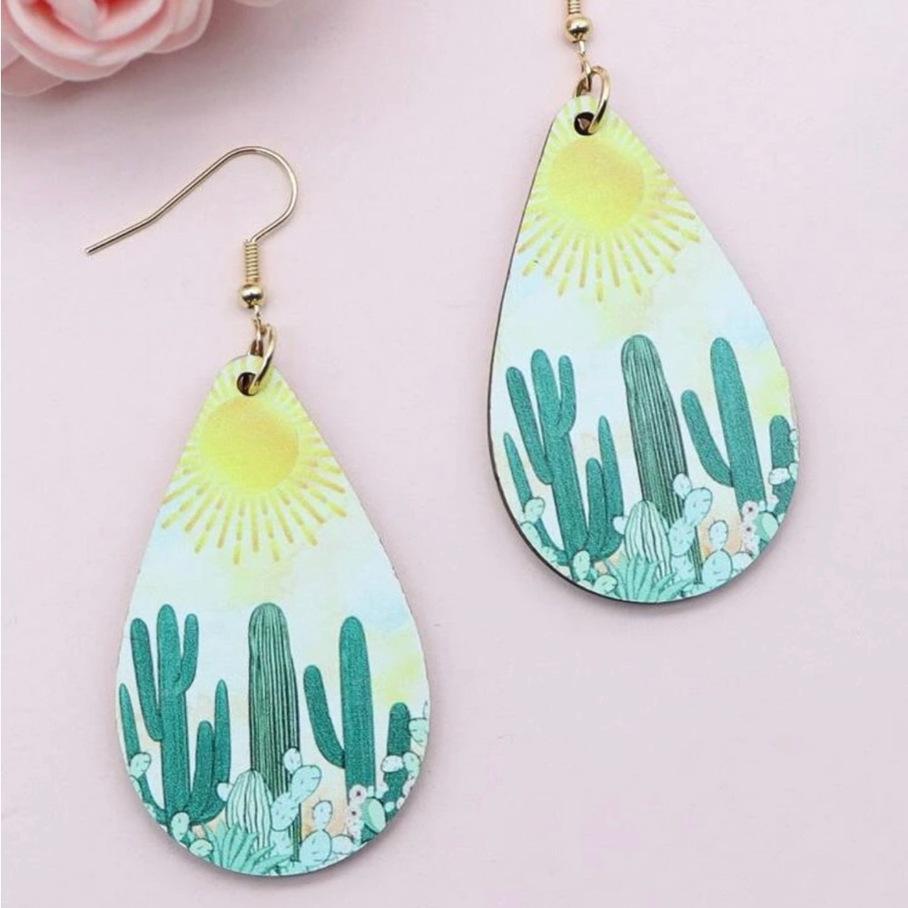 Cactus Tear Drop Earrings - H 2.8 x W 1.2